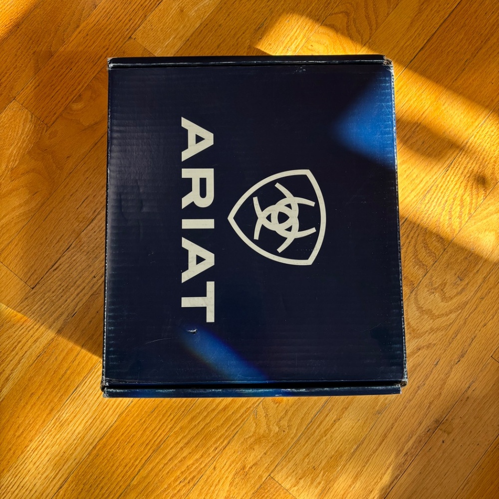 Ariat Heritage IV Zip waterproof Boots in black size 7 - Picture 15 of 16